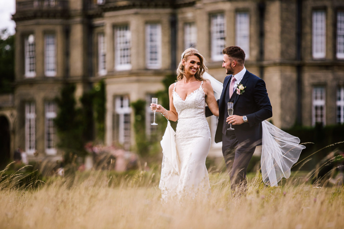 just-married-couple-strolling-by-hedsor-house just-married-couple-strolling-by-hedsor-house